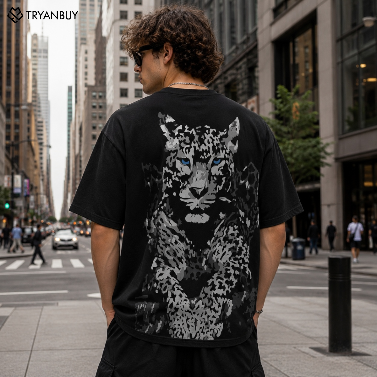 Leopard Oversized Graphic T-Shirt – Midnight Black