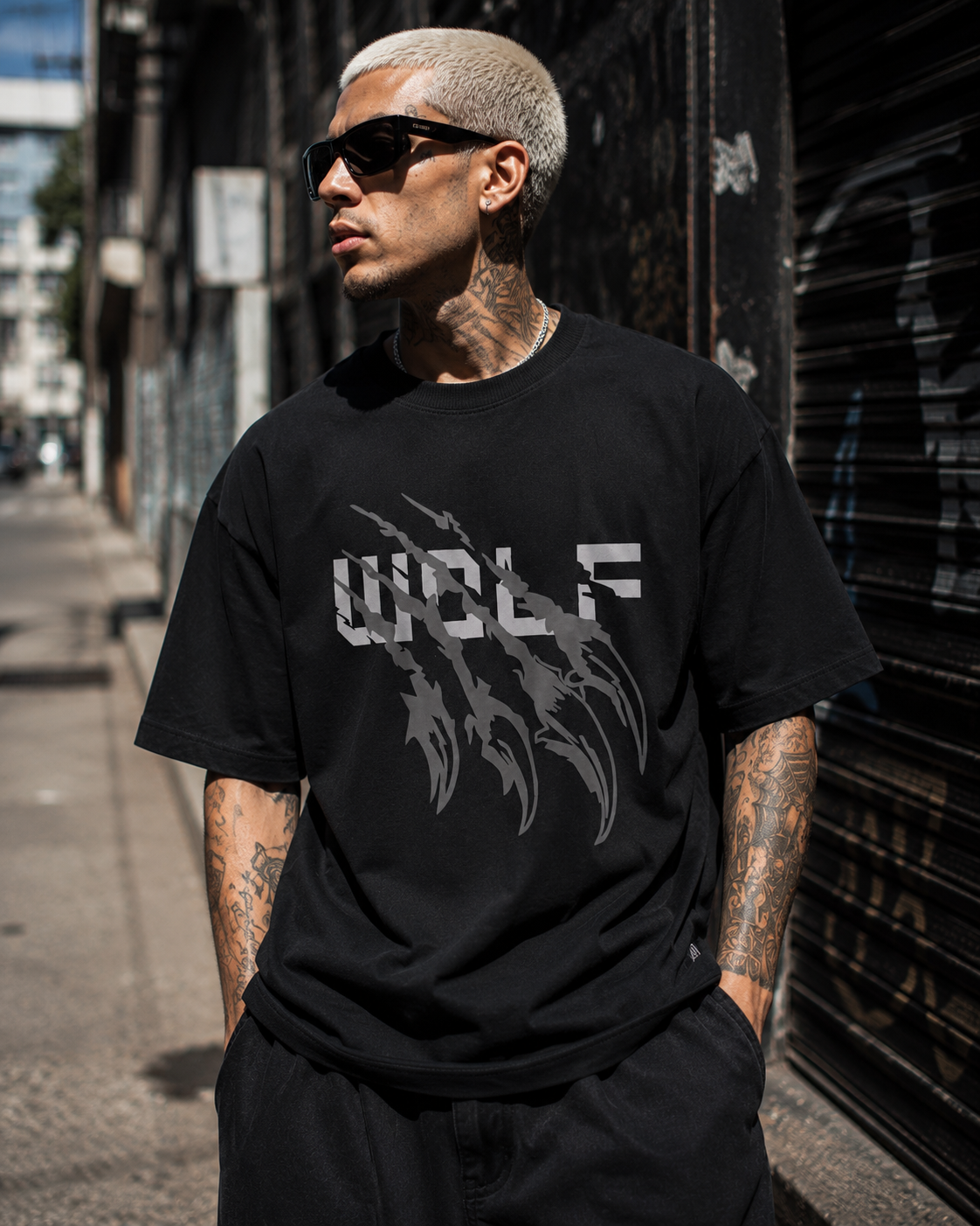 Alpha Wolf Oversized Graphic T-Shirt – Midnight Black